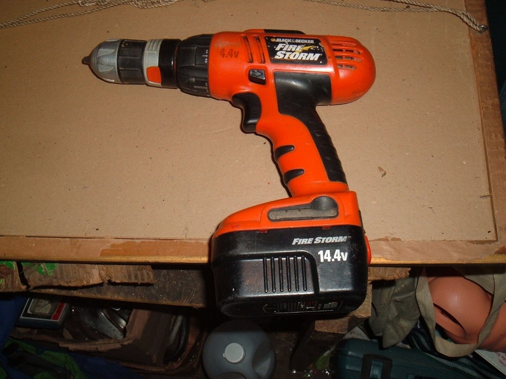 Black & Decker 14.4V FireStorm Drill with Quick Connect Chuck High Speed Torque