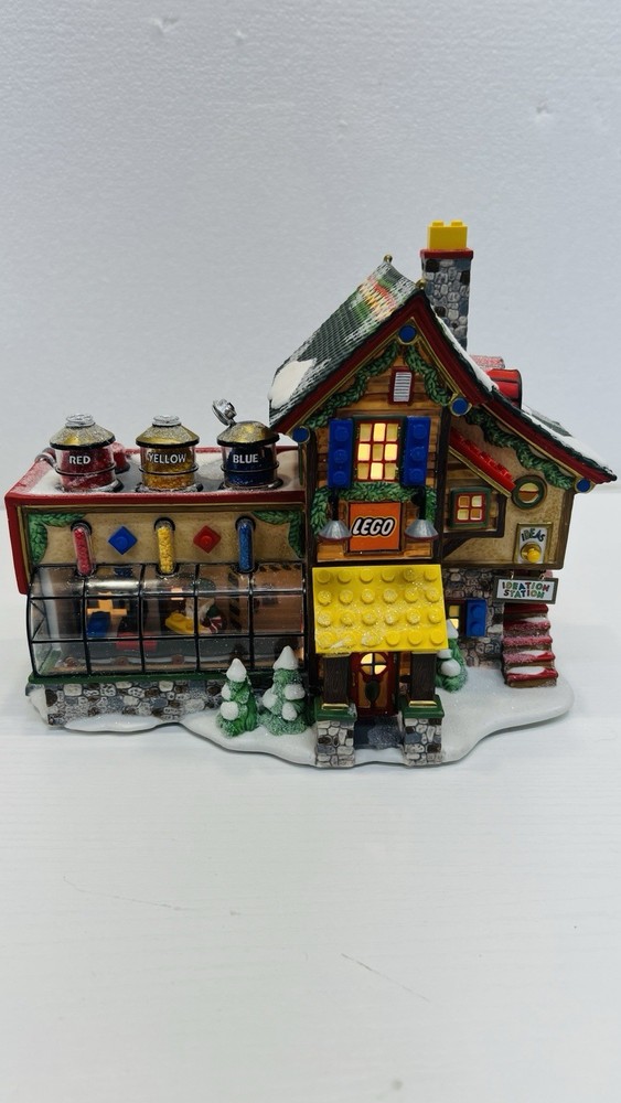 Dept 56 North Pole Series “Lego Building Creation Station” 56735 Retired Mint !