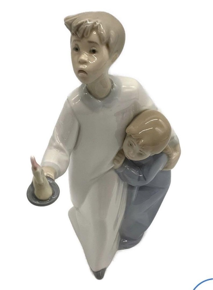 Lladro Nightshirt Figurine of Sleeping Child