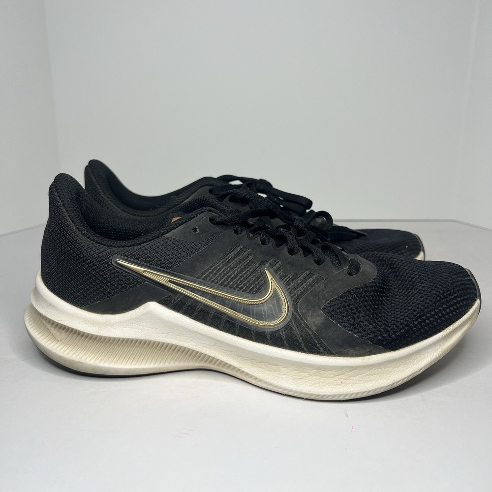 Nike Trainers Size 8 Womens Black Downshifter 11 Shoes Gym Running Size 9