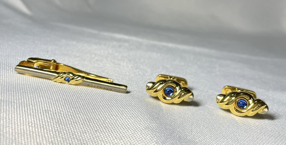 Stylish Givenchy Blue Stone Gold Tie Bar Clip with Matching Cufflinks Set