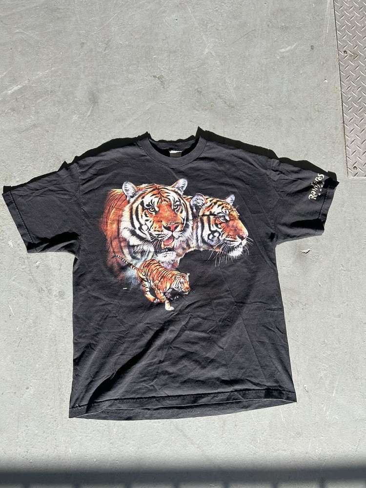 Vintage Bengal Tiger - Rain Forrest Cafe Merch