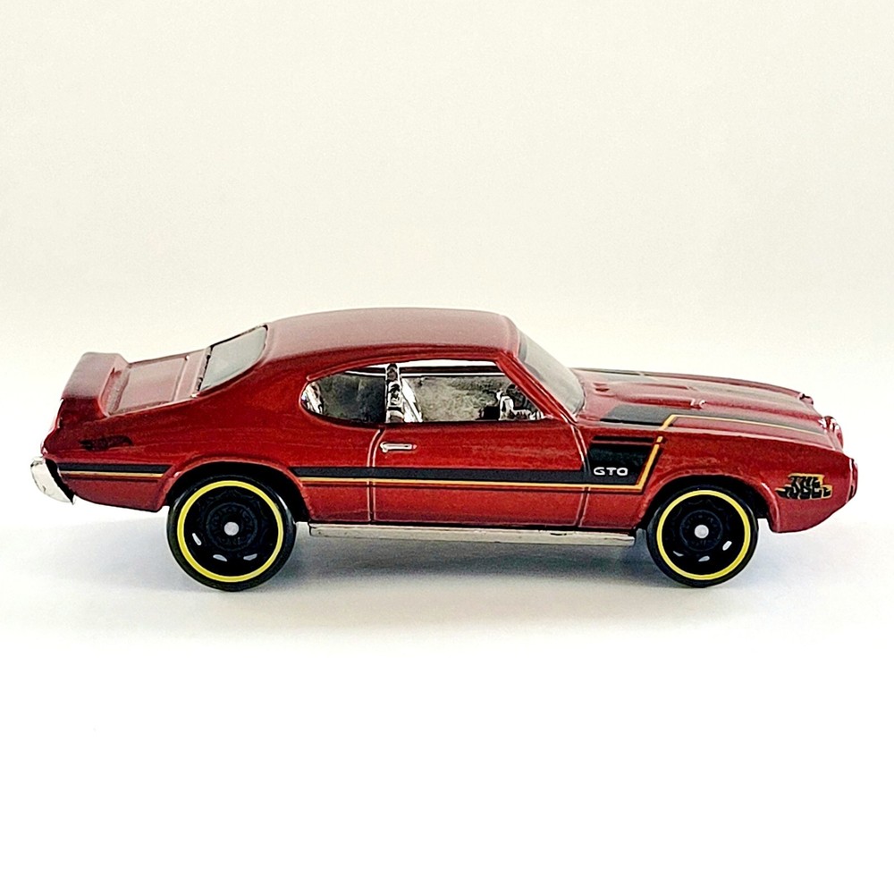 Hot Wheels Detroit Muscle 69 Pontiac GTO
