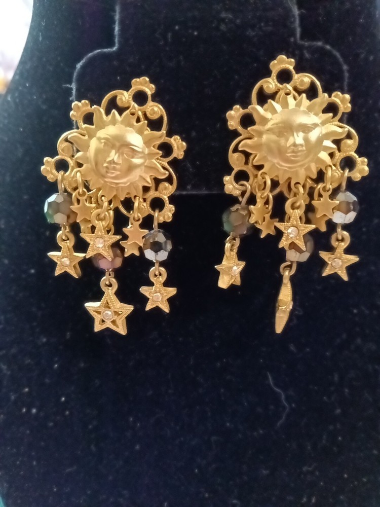 RETIRED KIRKS FOLLY CELESTIAL SUN DANGLING STARS & BROWN BREADS EARRINGS c.1990s