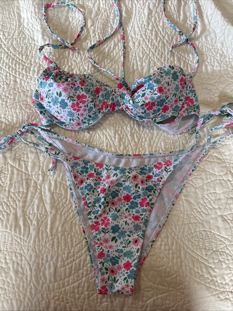 Shein Women's Bikini Suits Size Medium 2 Piece Floral