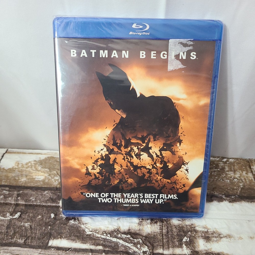 Batman Begins (Blu-ray/DVD, 2005) NEW