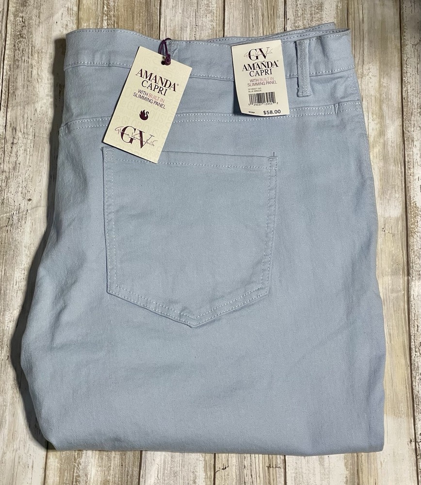 Gloria Vanderbilt Light Blue Amanda Stretchy Capri Jeans 24W NWT