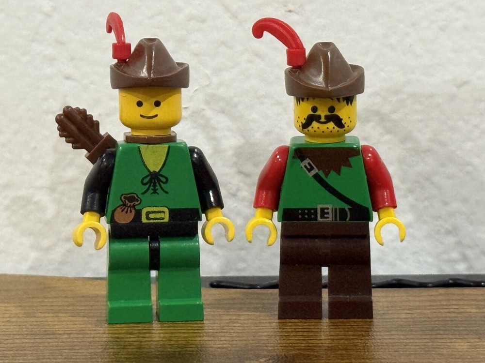 Vintage LEGO Forestmen/Castle Minifigure Lot