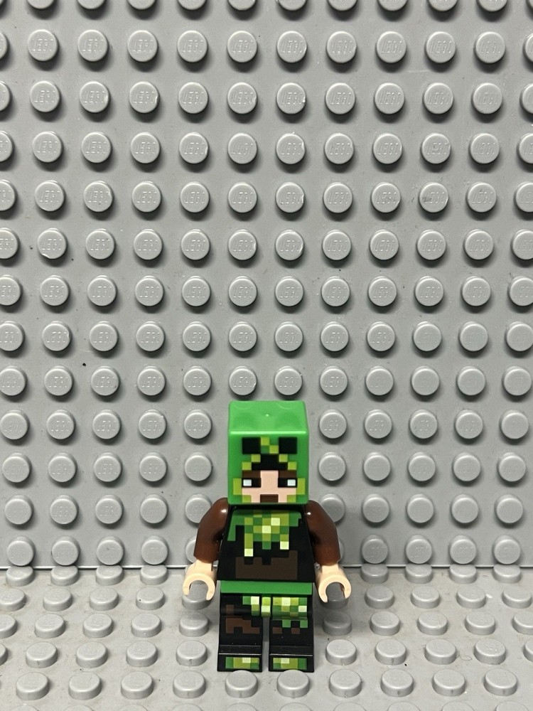 LEGO Minecraft Creeper Minifigure with Green Skin