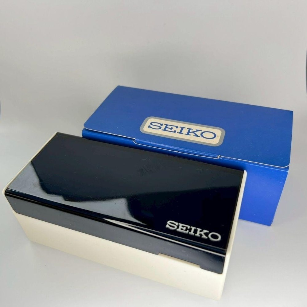 Seiko 6105-8110 Vintage Diver Watch with Original Box