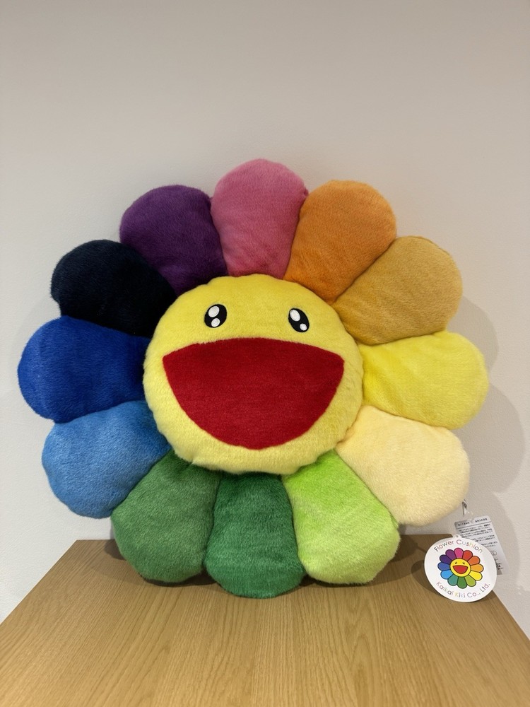 Takashi Murakami Rainbow Flower Cushion Plush 60cm Complexcon Kaikai Kiki BNWT
