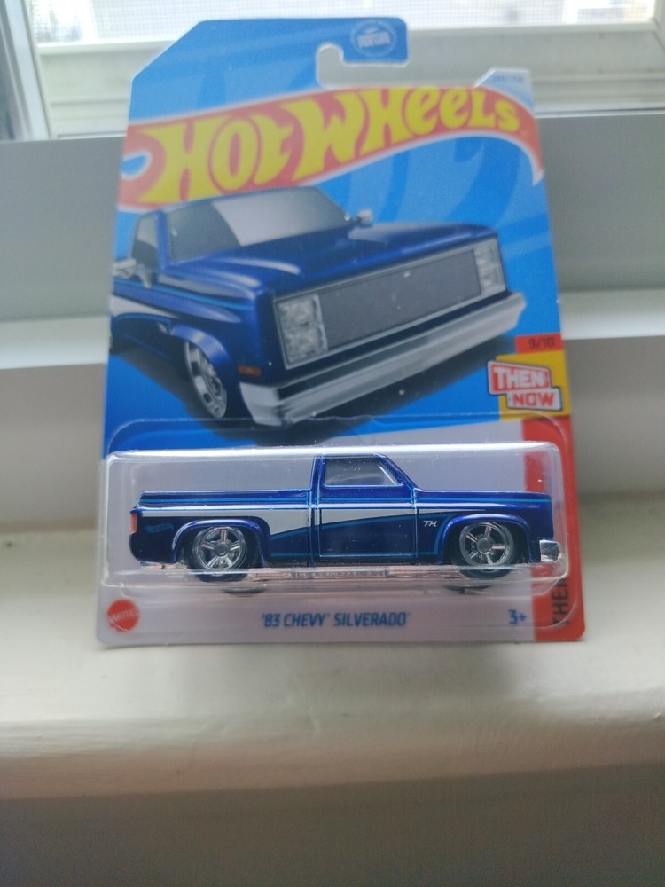 Hot Wheels 2024 STH Case Q 83 Chevy Silverado in Protective Case
