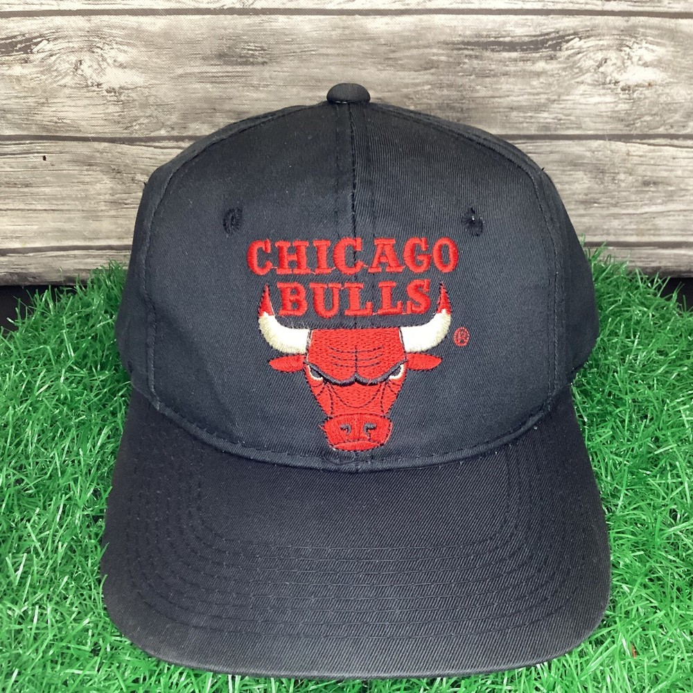Vintage Chicago Bulls Snapback Hat Cap Black The G Cap Plain Logo NBA 90s