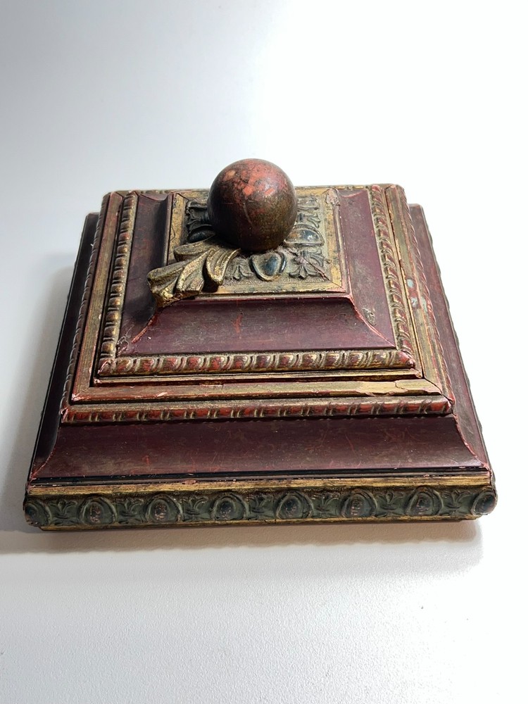 Antique Design Jewelry/Trinket Box  Decorative Heavy Wood, Carvings, with Lid
