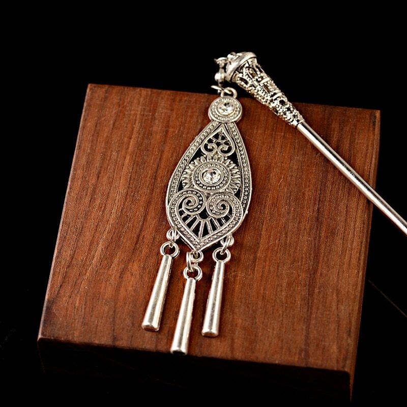 Bohemia Ethnic Vintage Tibet Silver Color Tassel Carved Flower Chopstick