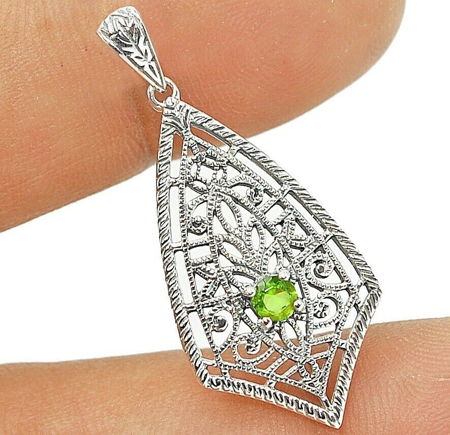 Natural Peridot 925 Solid Sterling Silver Victorian Style Pendant UM123