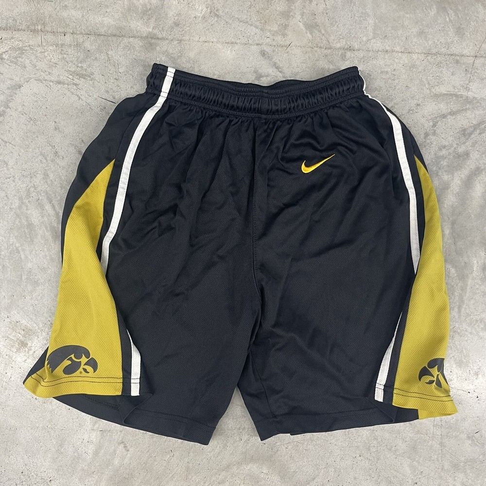 Nike Authentic Vintage Iowa Hawkeyes Mens Shorts Size Small NCAA Caitlin Clark