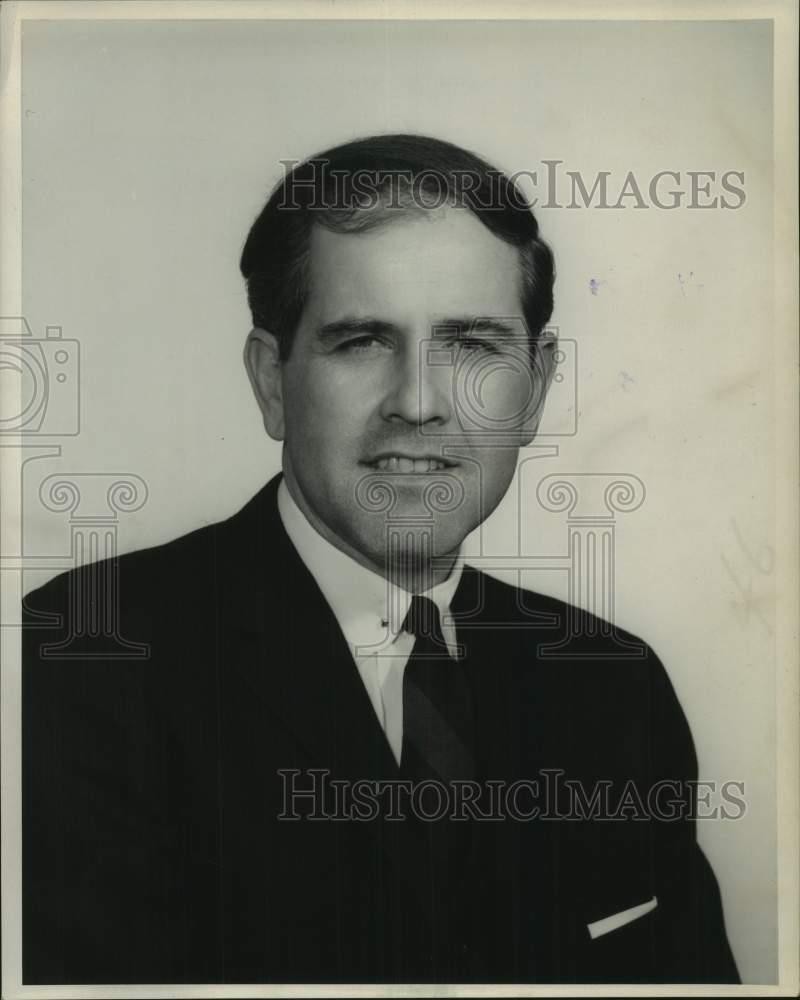 1969 Press Photo John L Segal of New York Telephone, sits for portrait