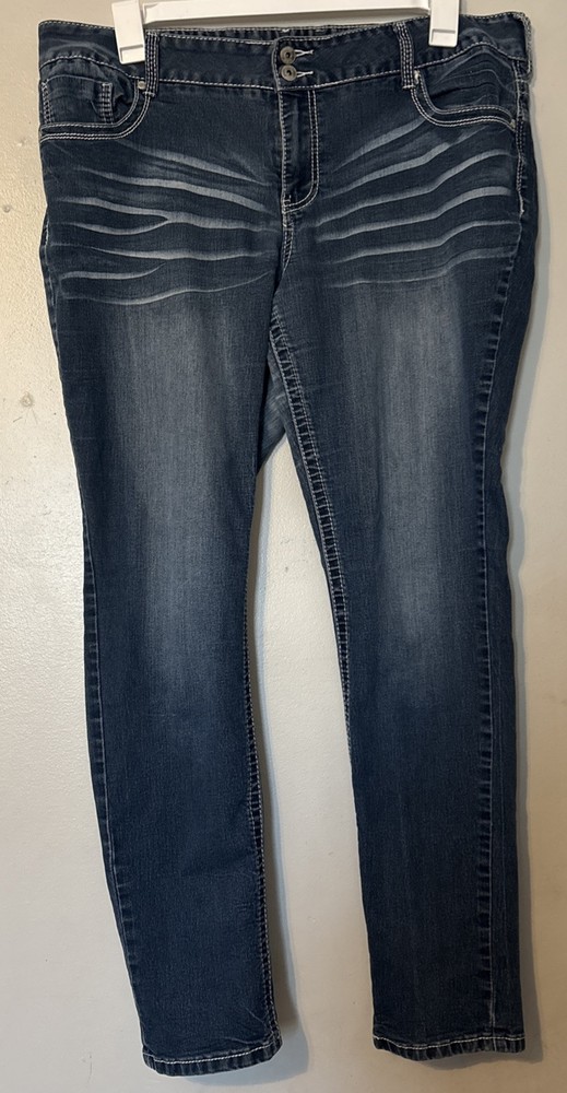 Vanity Jeans Women’s Straight Leg Denim 33W X 32L RN 61046