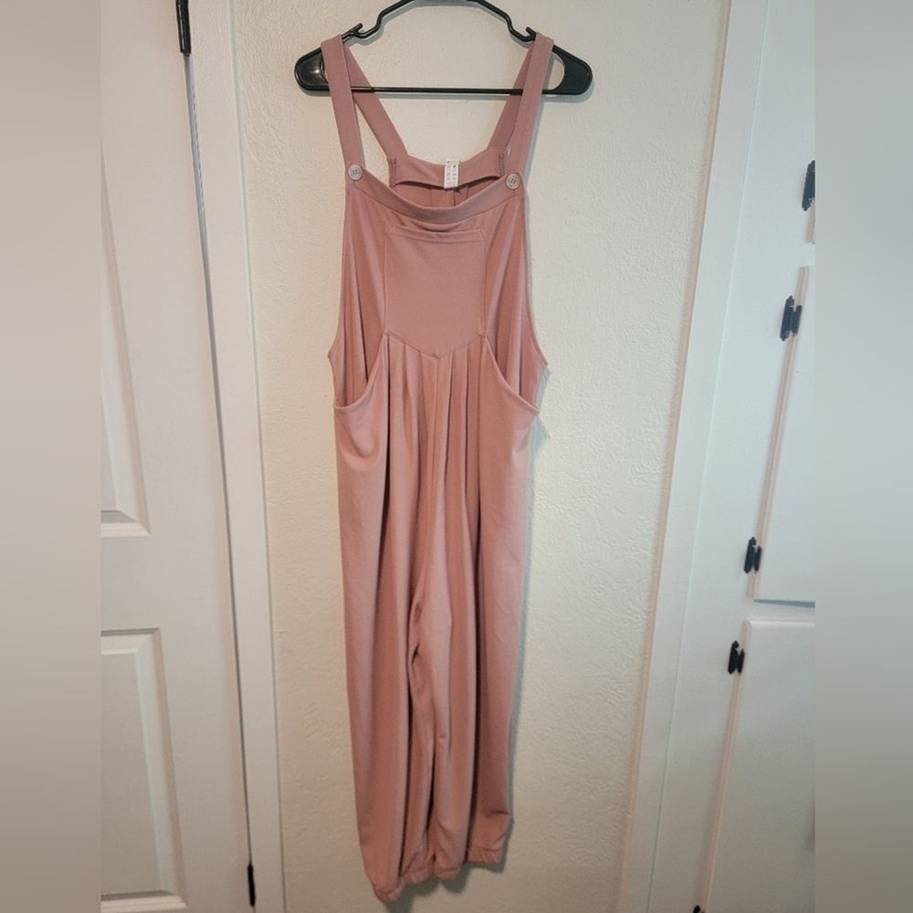 Halara Rose Tan Adjustable Strap Wide Leg Jumpsuit Overalls in Xlarge Size