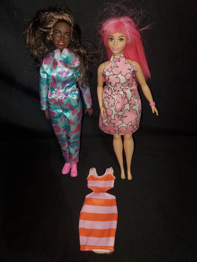 Pair Of Barbie Fashionistas Curvy Dolls