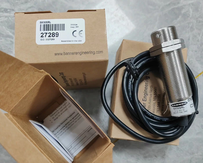 New in box Banner SM30SRL Photoelectric Sensor SM30SRL Quality assurance