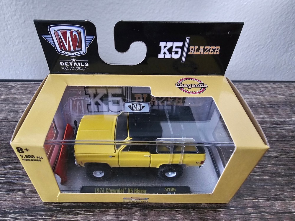 M2 Machines 1:64 Scale 1974 Chevy K5 Blazer S106 Cheyenne Diecast Model
