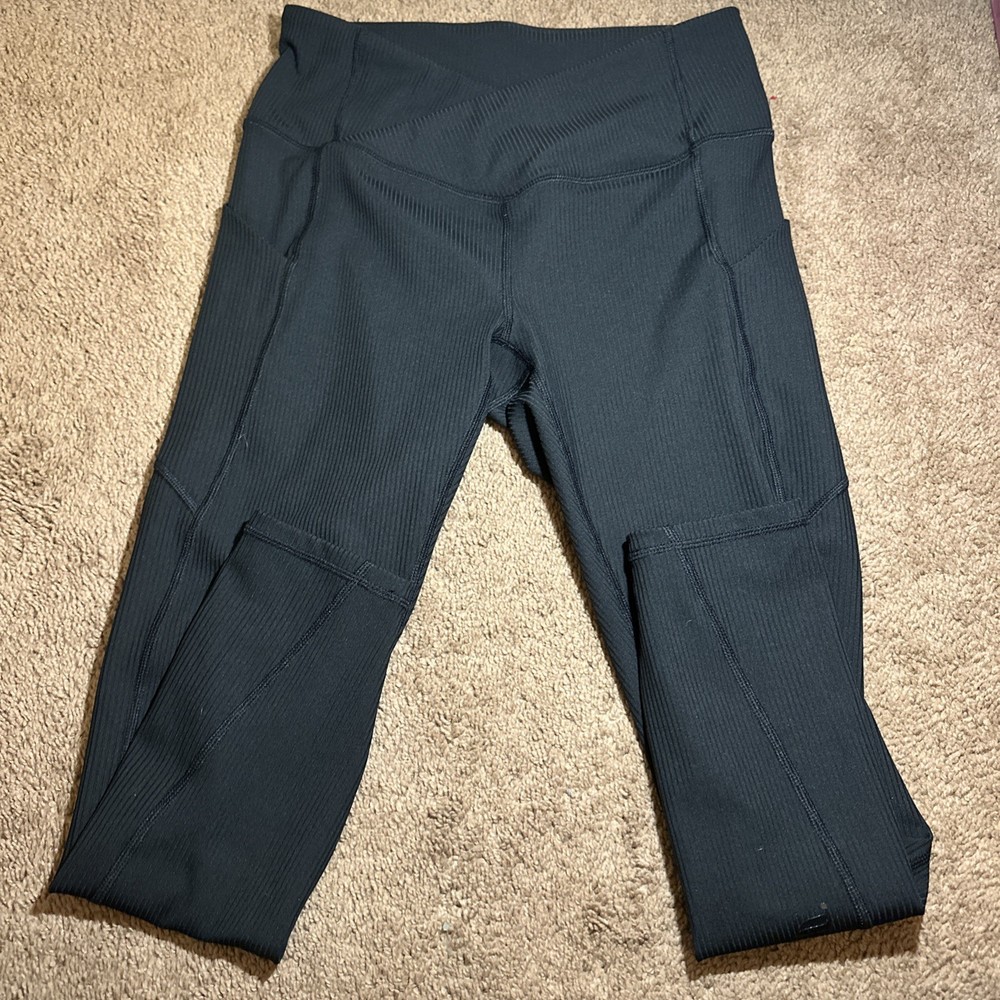 Fabletics Womens Medium Black Ribbed Cross Twist Waist Ankle Leggings