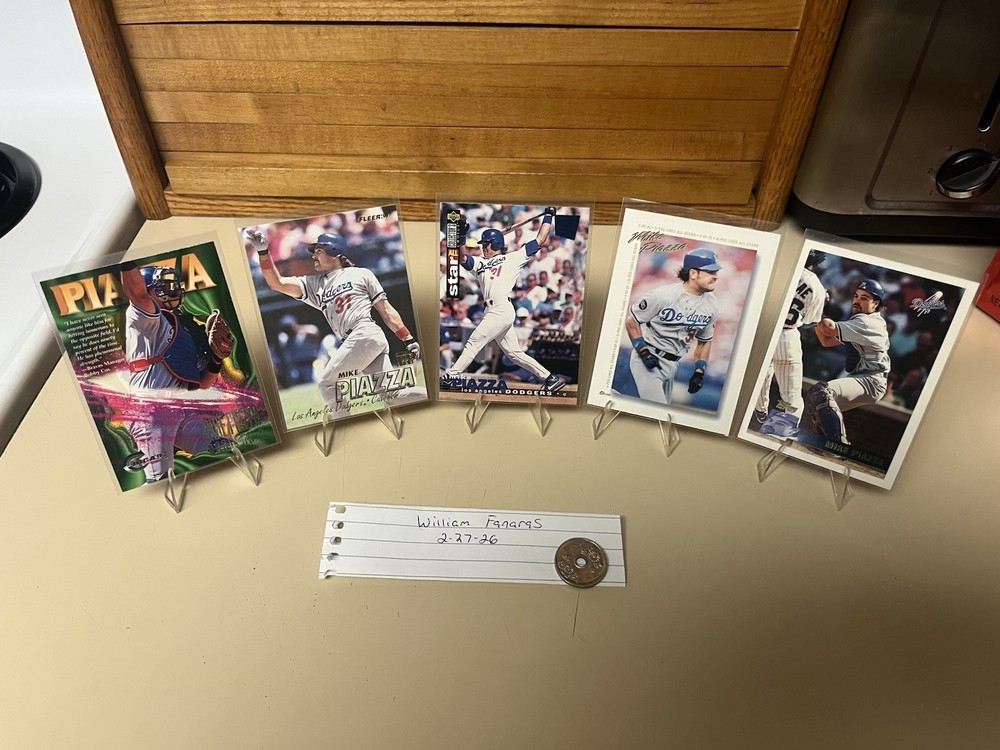 61 Card Lot Of Mike Piazza Random Years And Brands. No Duplicates.
