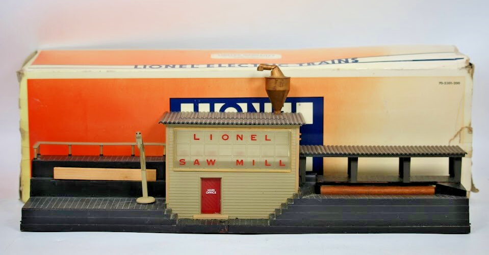 Lionel O Gauge 464R Sawmill – Operating Accessory – 6-32989 – With Box 1:48
