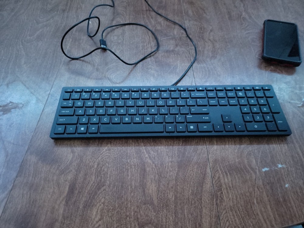 HP 100 Wired Keyboard Black 2UN30AA USB Plug-and-Play