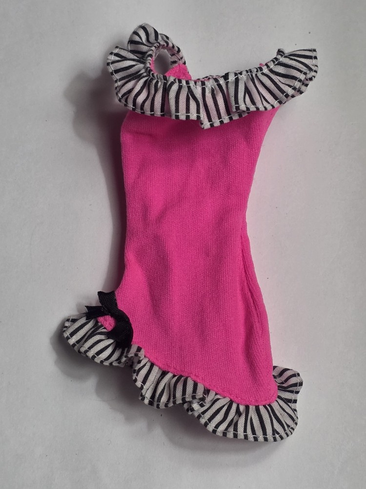 Vintage 1990 Barbie #772 Easy Living Fashion Pink Knit Dress W Black Wt Ruffles