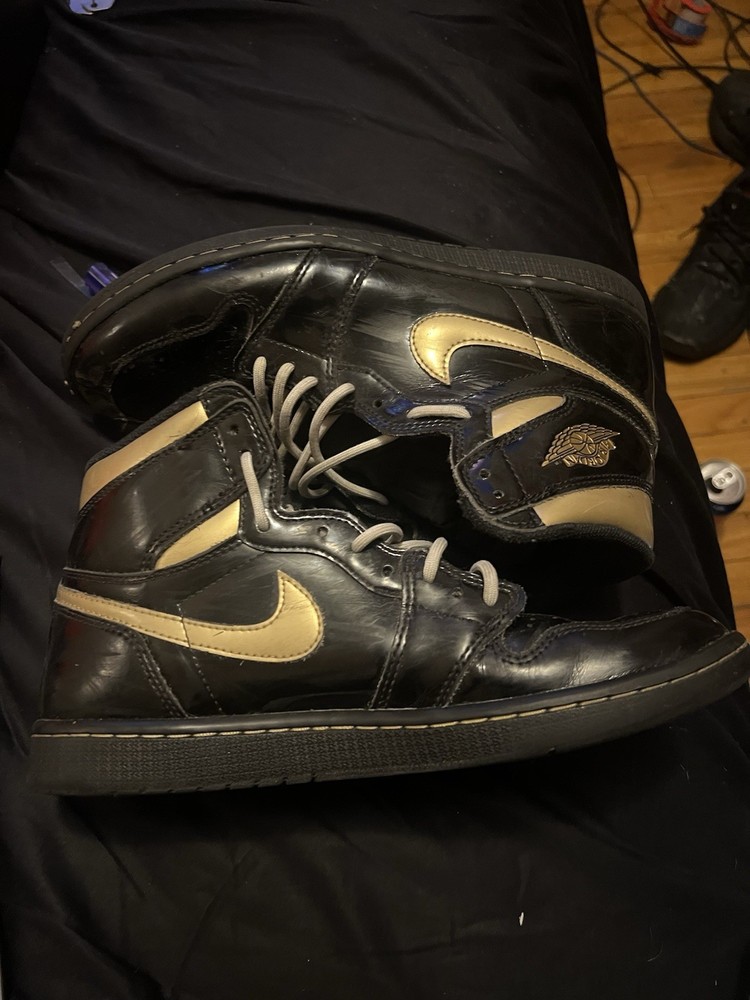 Jordan 1 Retro High OG Black Metallic - Size 8.5 Men (no box)