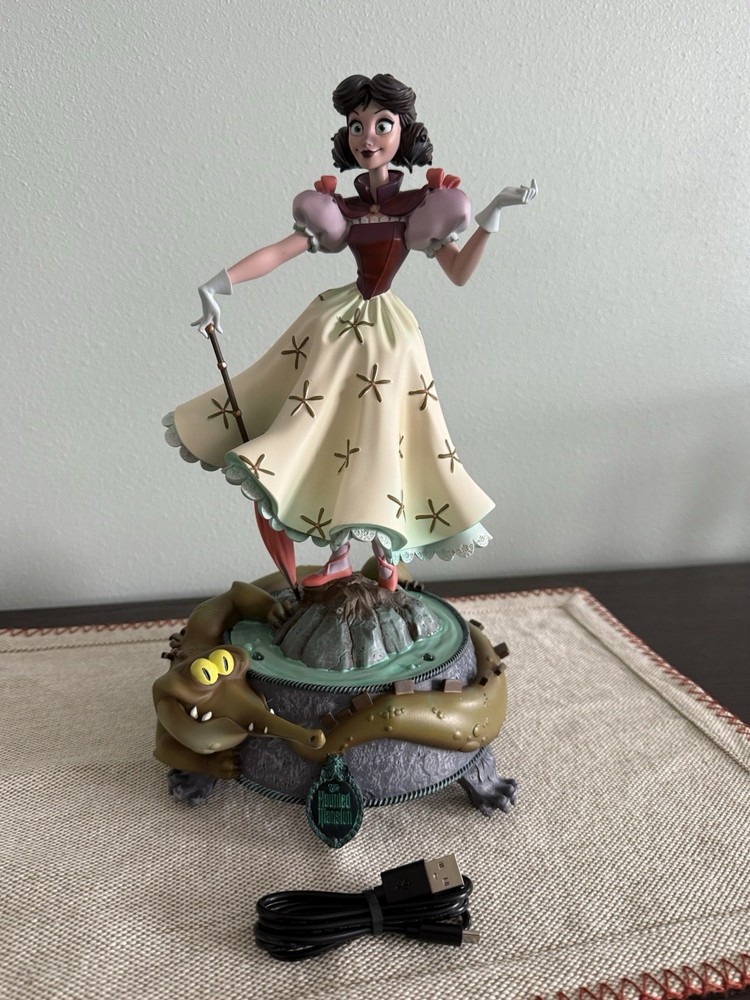 Disney Parks 2025 The Haunted Mansion Sarah Sally Slater Light-Up Figure New