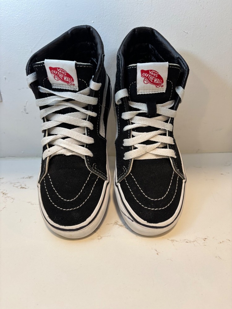 VANS Kids Size 2 Off The Wall Black and White Sneakers
