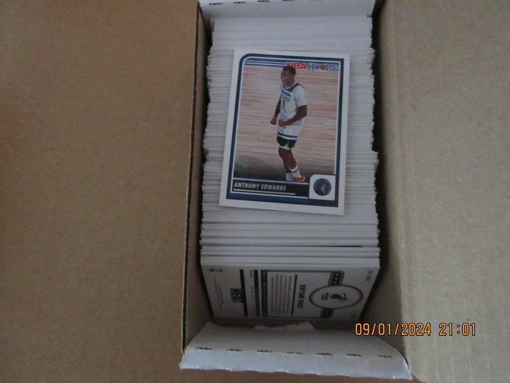2023-24 NBA Hoops Near Set. 225/300 Cards