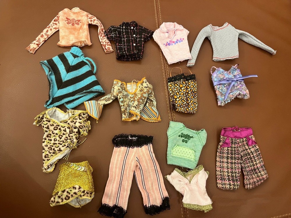 2000s FASHION FEVER pak BARBIE DOLL CLOTHES MAROON CLOSET check denim jacket lot