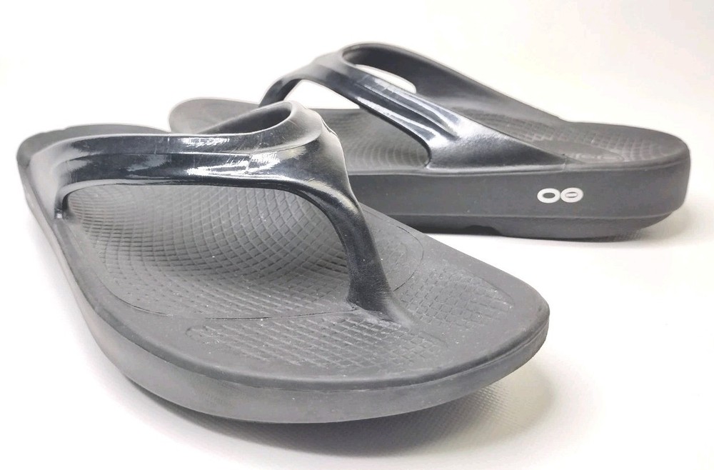 Oofos Oolala Black Thong Sandals Womens Sz 8 Black Recovery Comfort