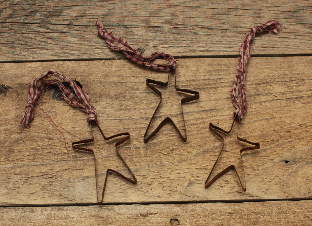 Set of 3 - Hanging RUSTY STAR Ornaments with Gingham Homespun Hanger - 4