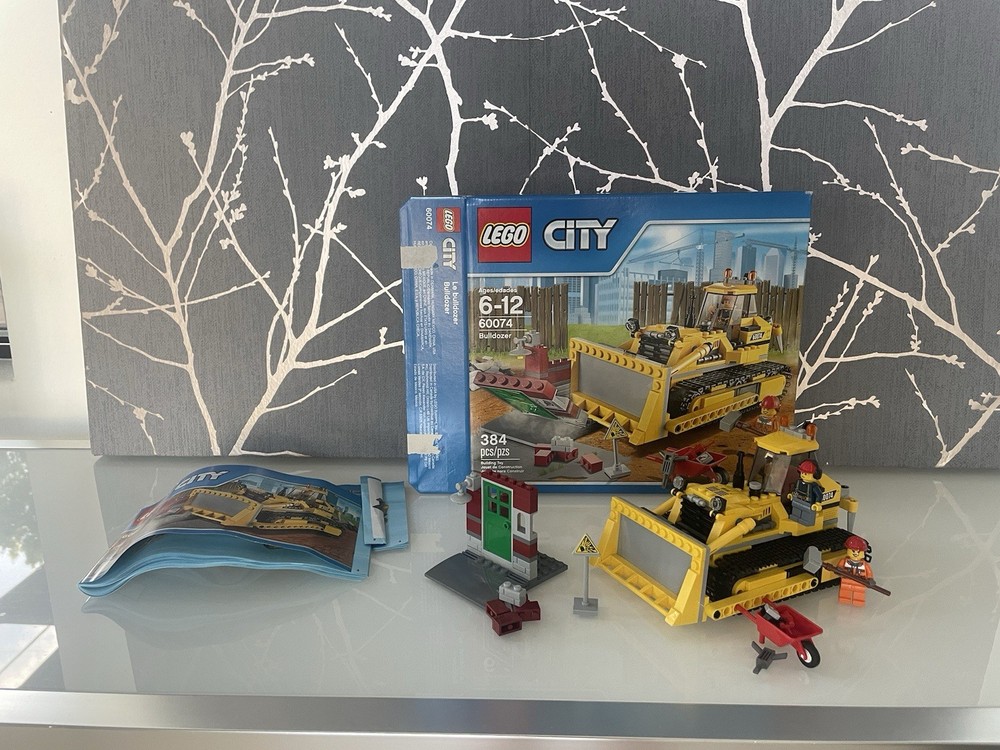 LEGO City Retired Bulldozer Set 60074 Pre-Owned Construction Toy