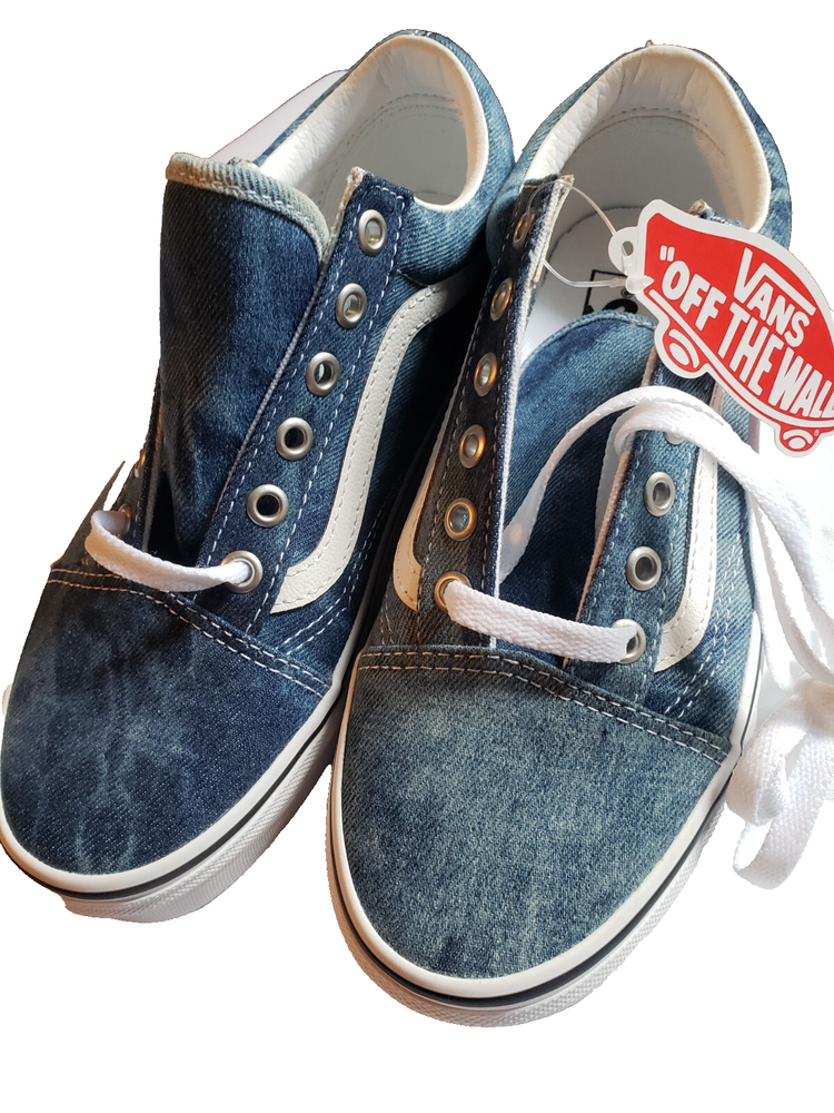 Vans Classic Sneakers for Men and Women - Stylish & Comfortable
