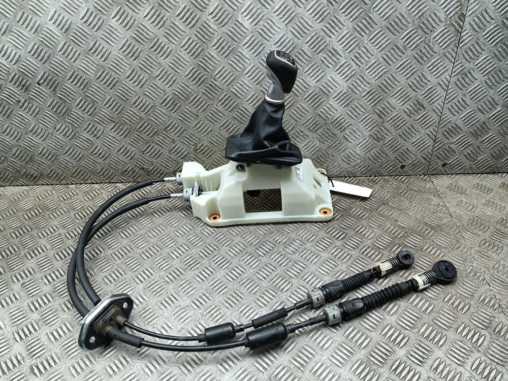 HYUNDAI TUCSON GEAR SHIFTER SELECTOR 6 SP MANUAL 43700D3770TRY MK3 TL 2015-2021