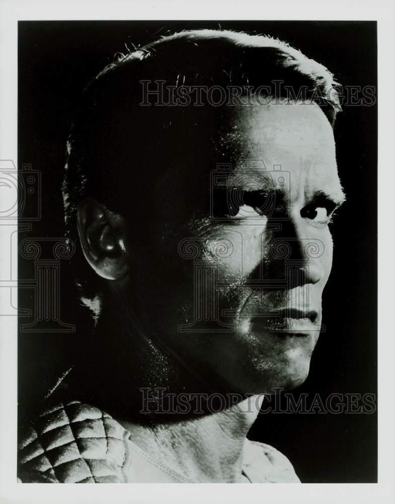 1994 Press Photo Actor Arnold Schwarzenegger in 