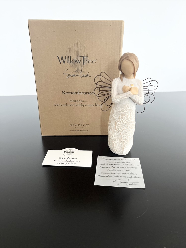 Willow Tree Remembrance Angel Figurine Light Skin 5.5 Inches New in Box Gift
