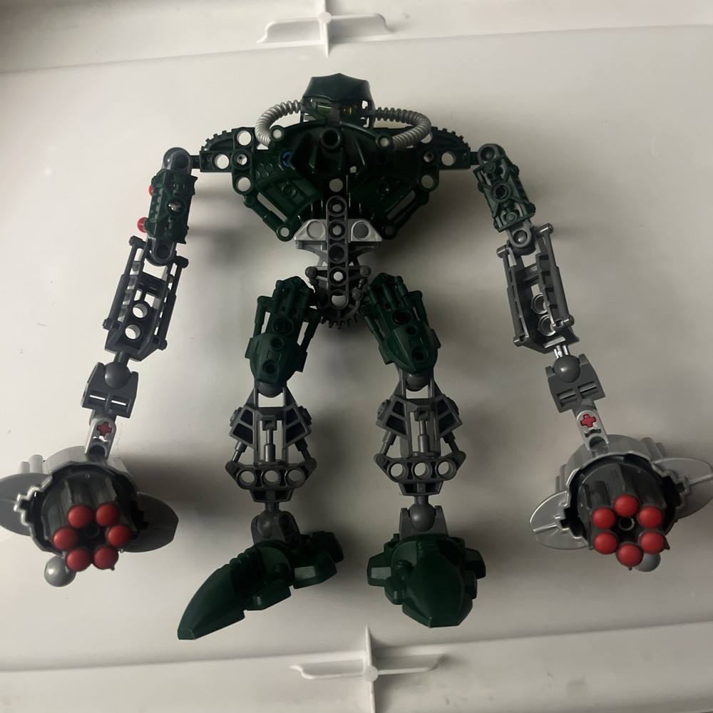 LEGO BIONICLE: Toa Kongu (8910) 100% Complete Mahri Nui 2007 Barraki Mask