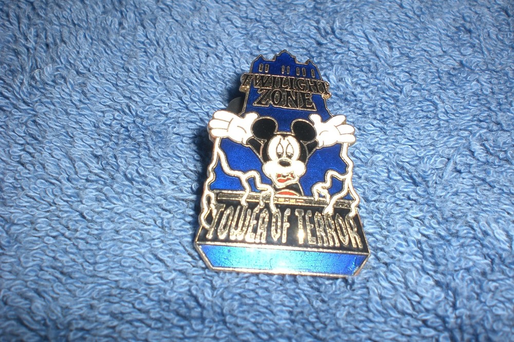 Disney WDW MGM STUDIOS TWILIGHT ZONE TOWER OF TERROR  MICKEY MOUSE LE Pin