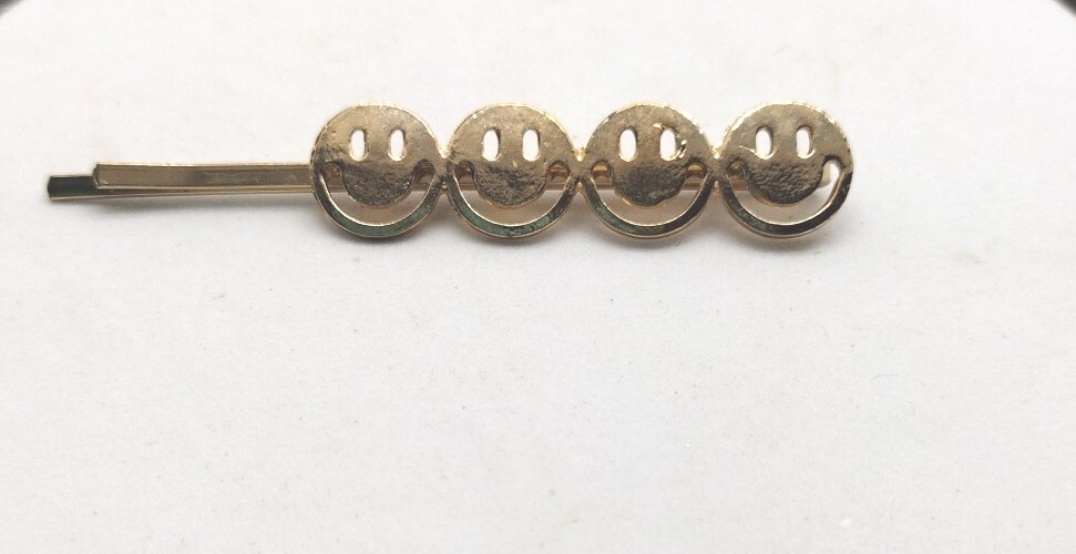Gold-Toned Smiley Face Hair Clip Bobby Pin for Side-Swept Styles