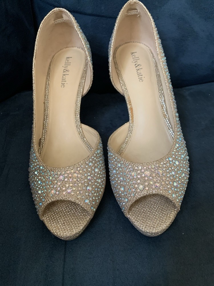 Kelly & Katie Women's 9.5 With Beautiful Stones no Flaws ￼