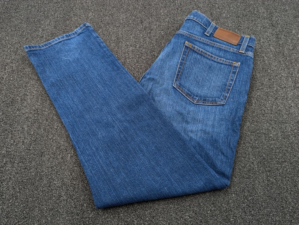 Tommy Hilfiger Relaxed Fit Straight Leg Medium Wash Jeans 36x32