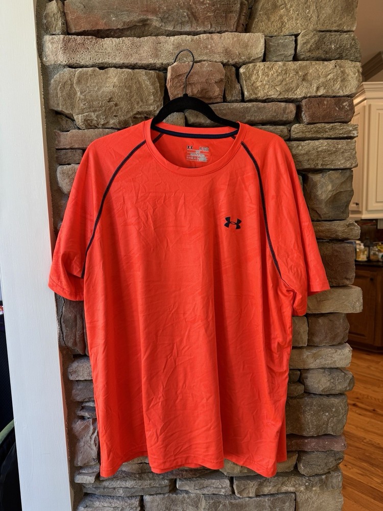Under Armour Men's T Shirt  XL Loose Heat Gear